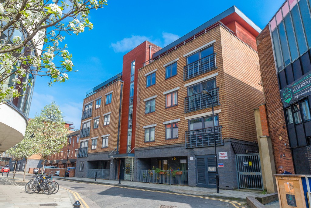 Flat 11, 7 Mackintosh Lane E9 6AB