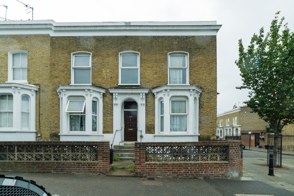 107a Powerscroft Road, E5 0PT